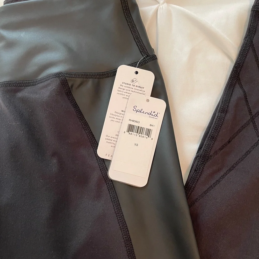 CHIC SPLENDID BLACK FAUX LEATHER LEGGING XS NWT! - Picture 3 of 12